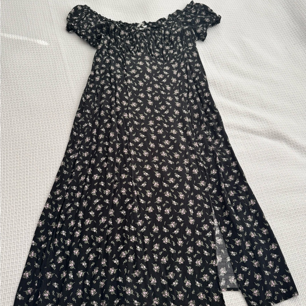H &M Floral Off-Shoulder Maxi Dress